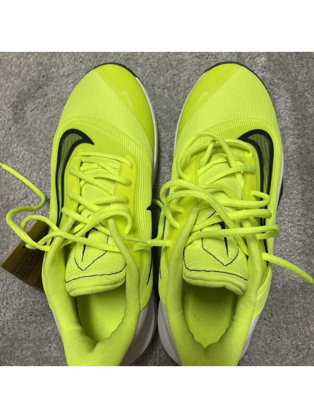mens nike sneakers size 11.5